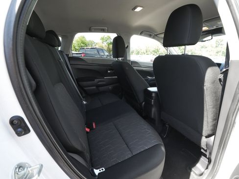 Used 2024 Mitsubishi Outlander Sport ES AWD/4WD image 33