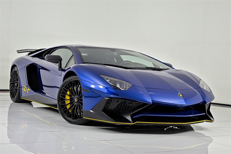 Used 2017 Lamborghini Aventador LP 750-4 Superveloce AWD/4WD image 2