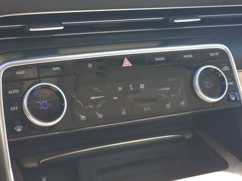 Used 2024 Genesis GV80 3.5T w/ Advanced Package image 21