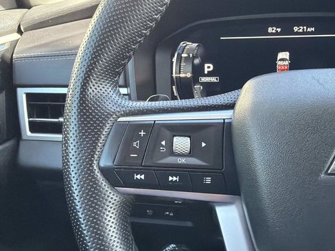 Used 2024 Mitsubishi Outlander 4WD Plug-In Hybrid image 19