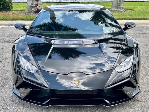 Used 2024 Lamborghini Huracan Tecnica RWD image 2