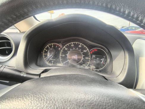 Used 2015 Nissan Versa Note SV image 16