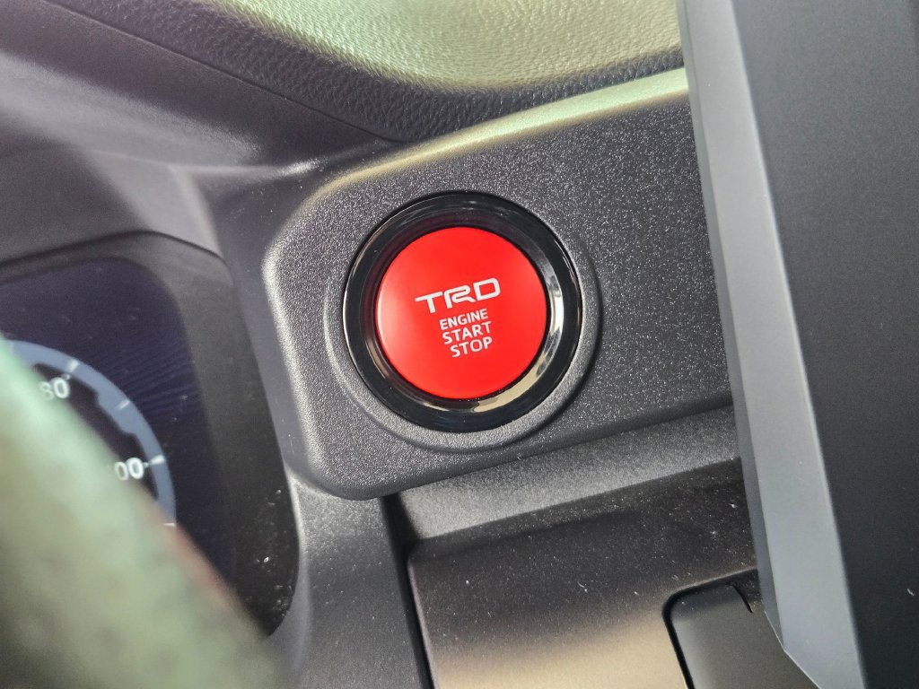 Used 2025 Toyota 4Runner TRD Sport AWD/4WD image 19