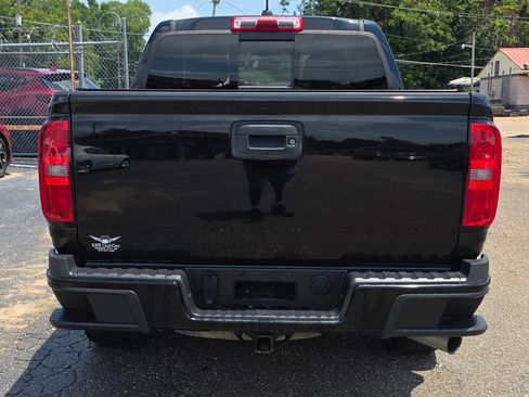 Used 2018 Chevrolet Colorado Z71 AWD/4WD image 4