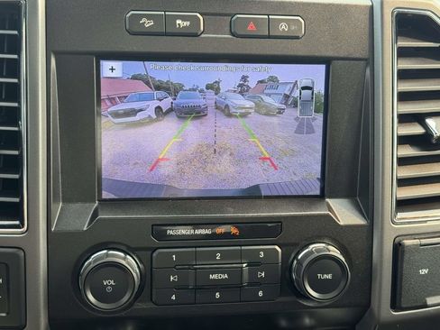 Used 2019 Ford F150 XLT w/ Equipment Group 302A Luxury AWD/4WD image 26