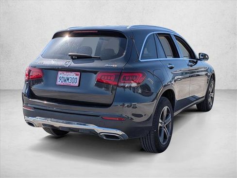 Used 2021 Mercedes-Benz GLC 300 4MATIC image 5
