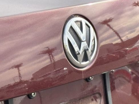 Used 2013 Volkswagen Passat 2.5 SE image 12