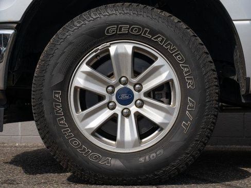 Used 2017 Ford F150 XLT AWD/4WD image 12