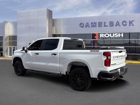 Used 2023 Chevrolet Silverado 1500 LT Trail Boss w/ LPO, Dark Essentials Package AWD/4WD image 4