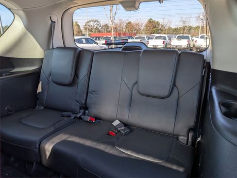 Used 2023 INFINITI QX80 Luxe w/ Cargo Package image 32