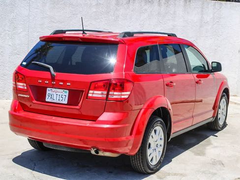 Used 2019 Dodge Journey SE FWD image 9