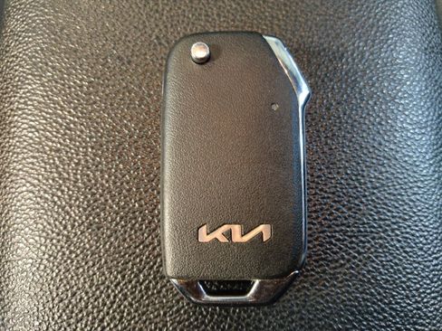 Used 2023 Kia Forte LXS FWD image 32