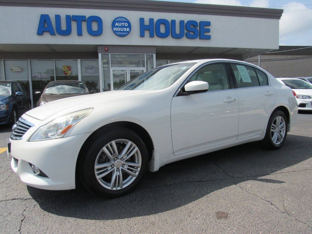 Used 2011 INFINITI G37 x Sedan w/ Premium Pkg AWD/4WD image 19