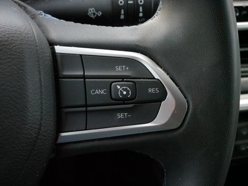 Used 2022 Jeep Compass Latitude image 24