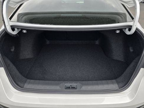 New 2026 Nissan Sentra SR FWD image 25