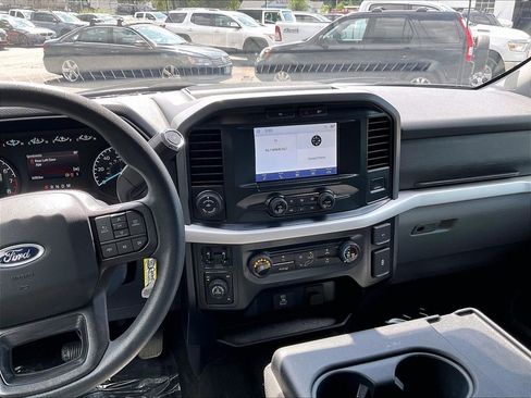 Used 2022 Ford F150 XLT w/ Trailer Tow Package AWD/4WD image 18