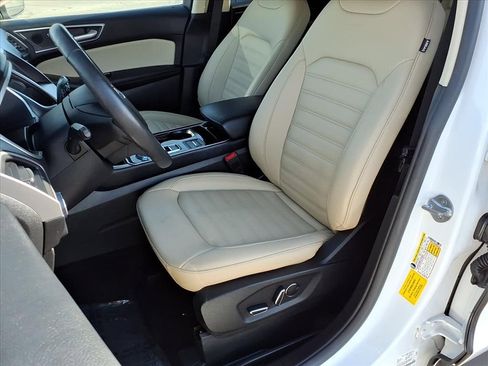 Used 2019 Ford Edge SEL w/ Equipment Group 201A image 19