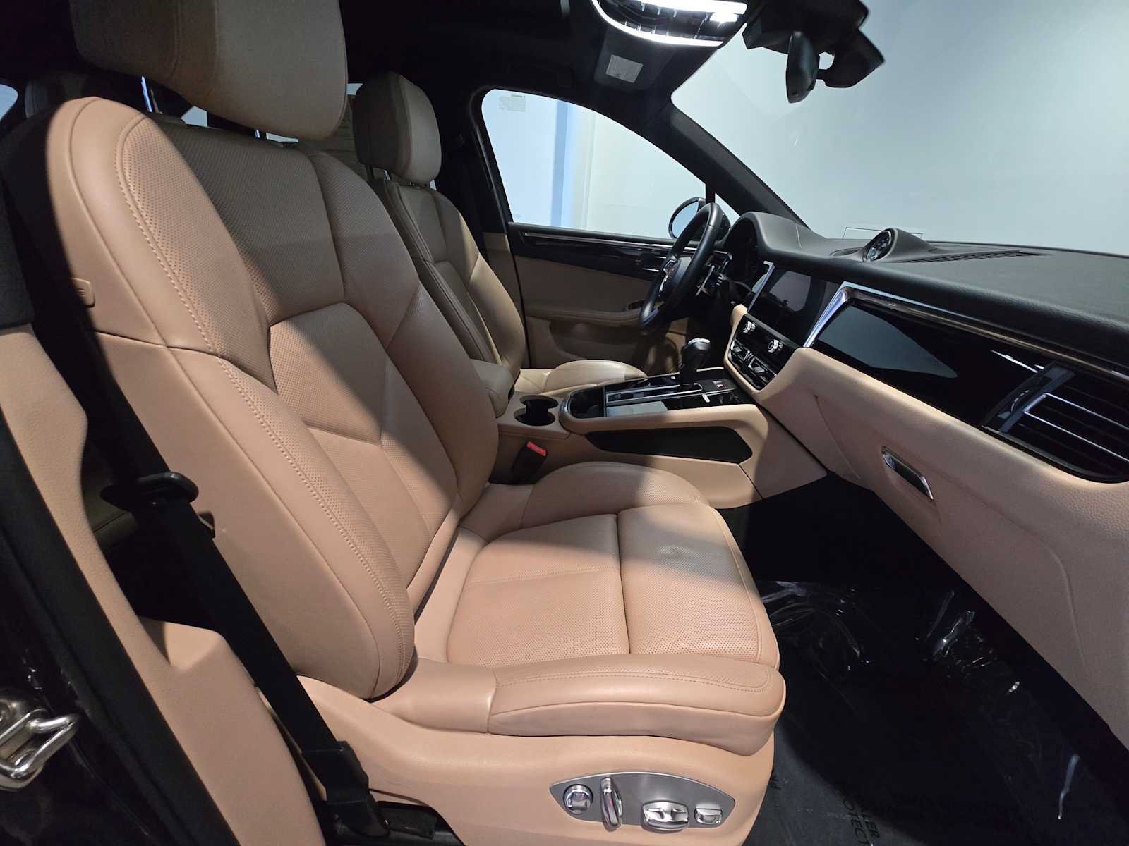 Used 2023 Porsche Macan S AWD/4WD image 12