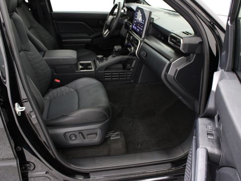 Used 2025 Toyota 4Runner TRD Off-Road Premium w/ Tow Technology Package AWD/4WD image 41