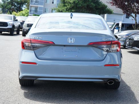 Used 2023 Honda Civic Sport image 4