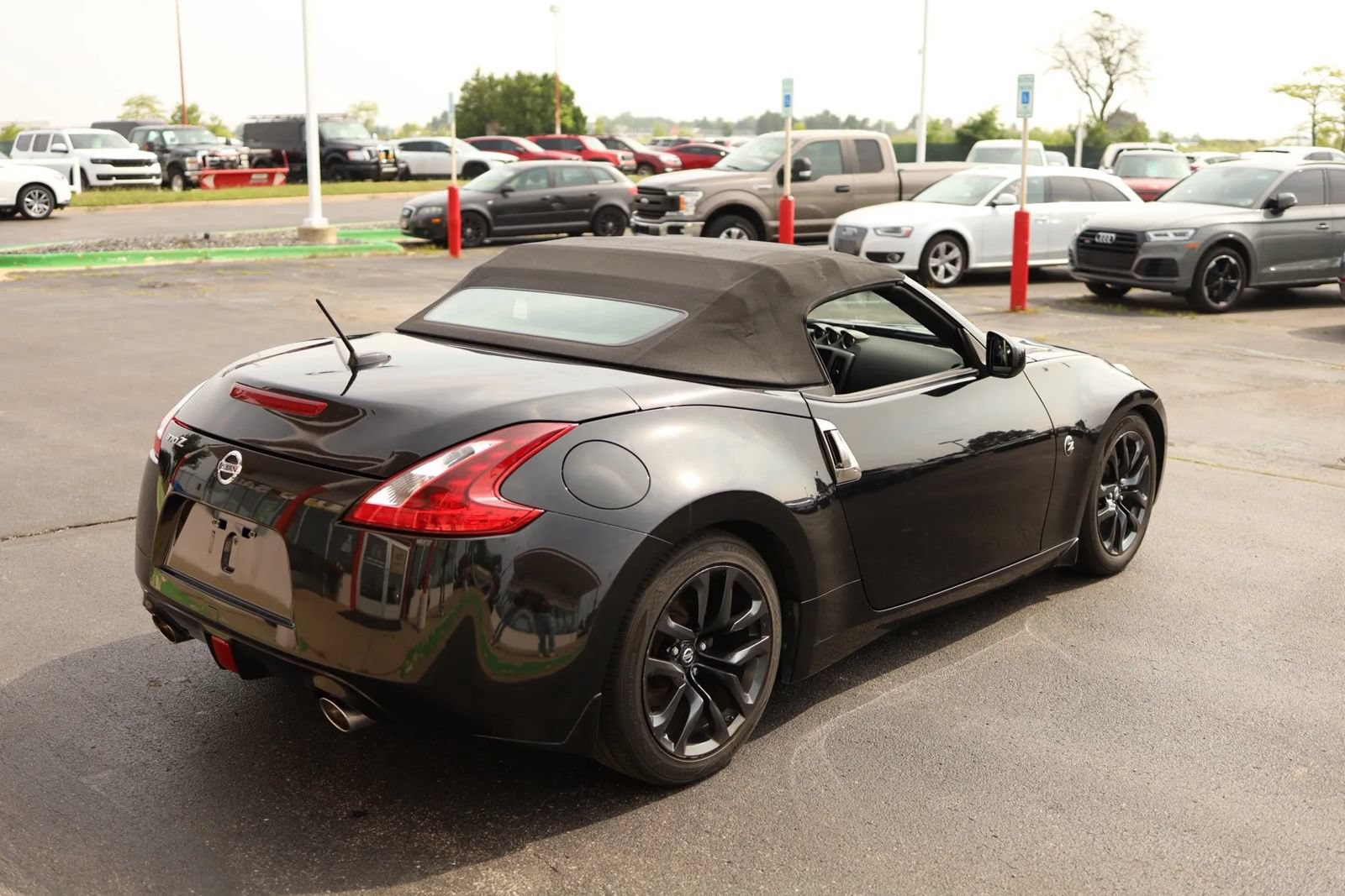 Used 2019 Nissan 370Z Touring RWD image 51