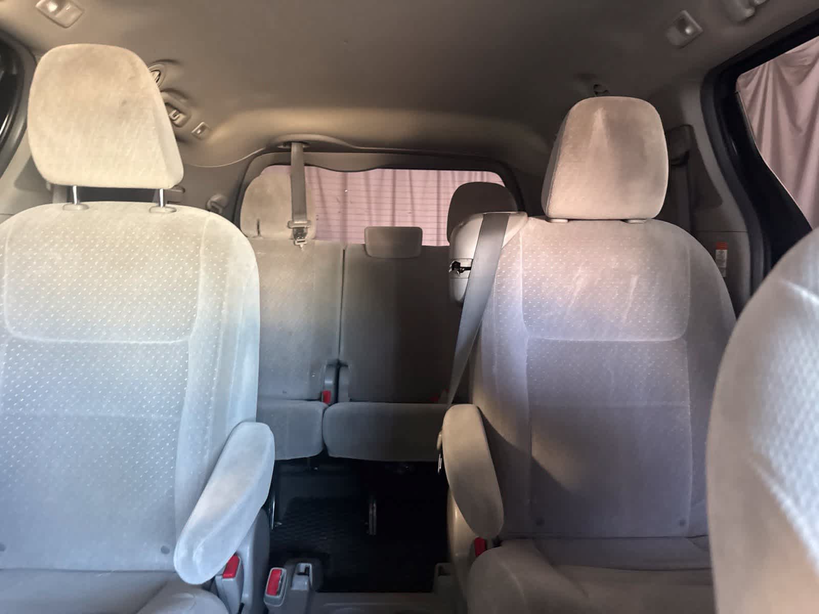 Used 2016 Toyota Sienna LE FWD image 18