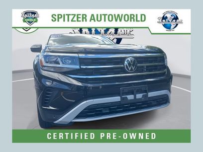 Used 2023 Volkswagen Atlas Cross Sport SE w/ Black Wheel Package