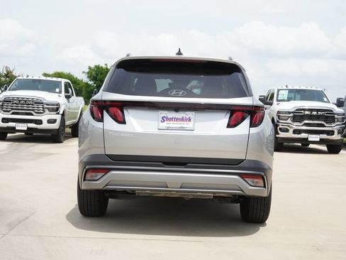 Used 2026 Hyundai Tucson SEL FWD image 8