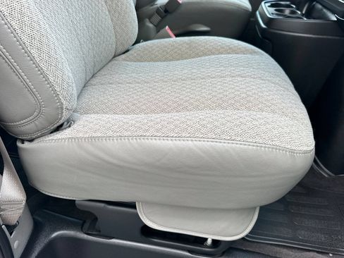Used 2025 Chevrolet Express 3500 LT w/ LT Preferred Equipment Group RWD image 23