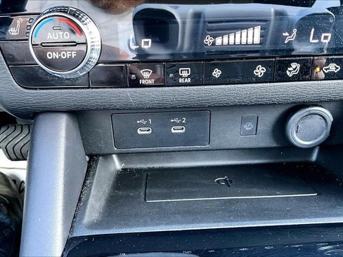 Used 2025 Mitsubishi Outlander SE AWD/4WD image 22