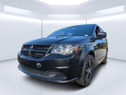 Used 2017 Dodge Grand Caravan SE image 7