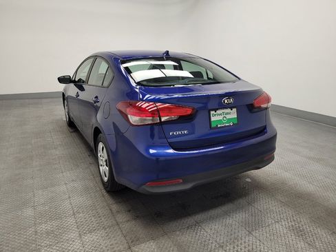 Used 2018 Kia Forte LX w/ LX Rear Camera Package image 5