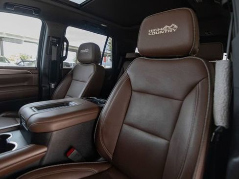 Used 2023 Chevrolet Tahoe High Country image 10