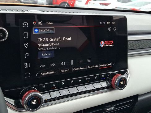 Used 2025 GMC Canyon AT4 w/ AT4X AEV Edition image 17