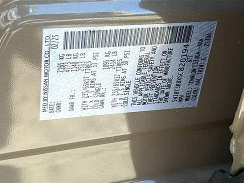 Used 2025 Nissan Rogue SV AWD/4WD image 30