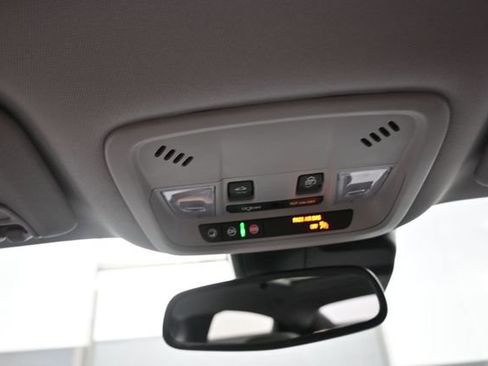 Used 2022 Chevrolet Malibu Premier FWD image 12