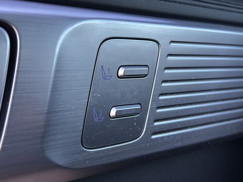 Used 2025 Hyundai Santa Fe Limited image 19