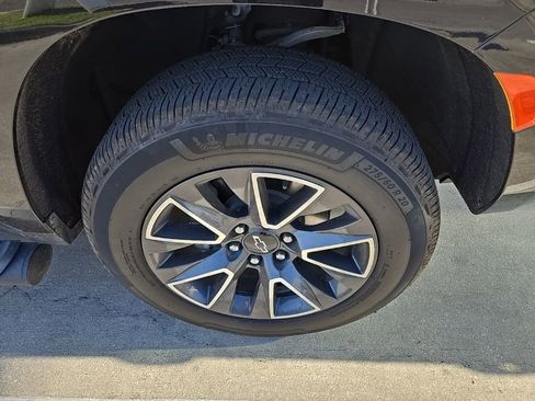 Used 2023 Chevrolet Tahoe Z71 image 4