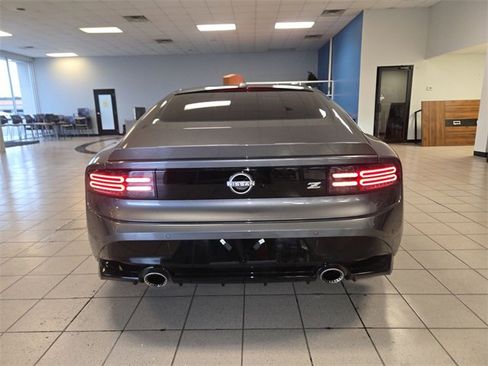 Used 2025 Nissan Z Performance w/ Floor Mat Package image 7