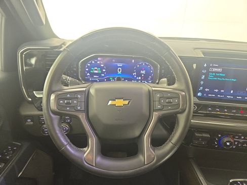Certified 2025 Chevrolet Silverado 1500 High Country image 14