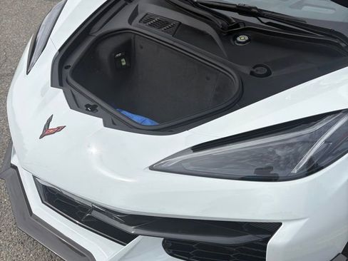 Used 2024 Chevrolet Corvette Z06 w/ Z07 Performance Package RWD image 13