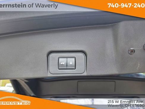 Used 2024 Nissan Rogue SV image 25