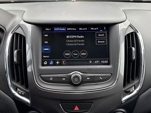 Used 2019 Chevrolet Cruze LT image 45