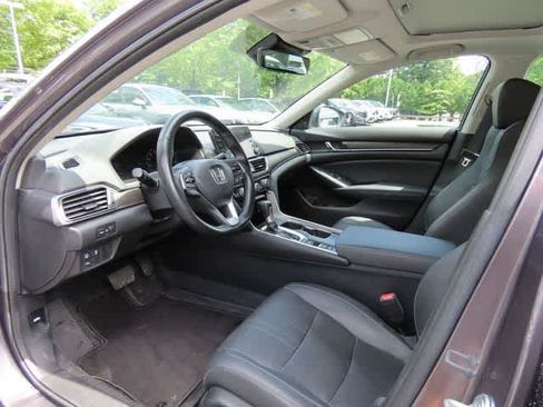 Certified 2021 Honda Accord EX-L image 2