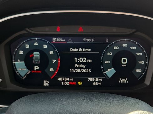 Used 2023 Audi Q3 2.0T Premium image 11