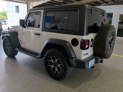 Used 2020 Jeep Wrangler Sport AWD/4WD image 4