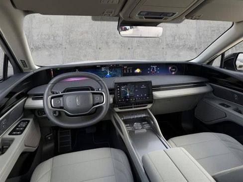 New 2026 Lincoln Nautilus Premier AWD/4WD image 9