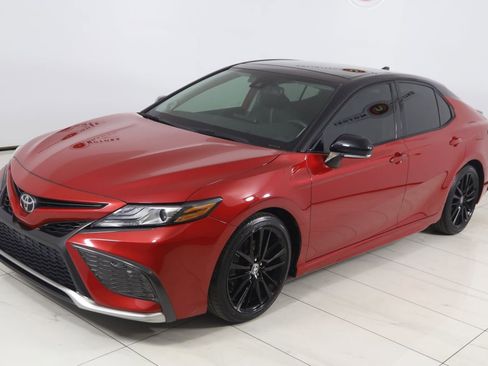 Used 2021 Toyota Camry XSE image 22
