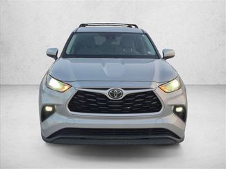 Used 2021 Toyota Highlander LE FWD video 2