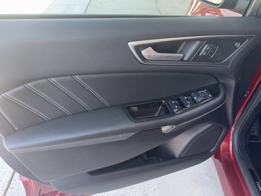 Used 2019 Ford Edge ST w/ Equipment Group 401A AWD/4WD image 11